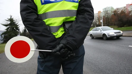 Czy można dostać mandat za brudny samochód?