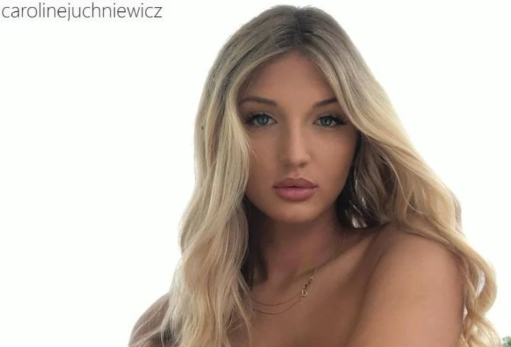 Instagram @carolinejuchniewicz