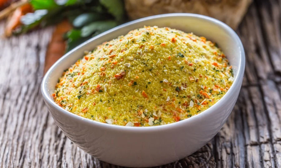 Zupy lepiej przyprawiać ziołami