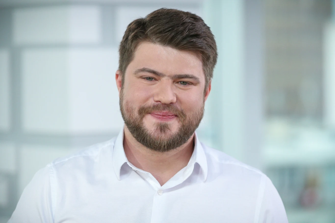 Marcin Sójka swoją przygodę z branżą rozrywkową zaczynał jako 13-latek od występów na deskach teatru. W 2000 roku pojawił się w sztuce "Piotruś Pan". Premiera odbyła się w Teatrze Muzycznym ROMA, a jej reżyserem był Janusz Józefowicz. Sójka był tytułowym Piotrusiem. Do roli wyłoniono go podczas specjalnego castingu. 