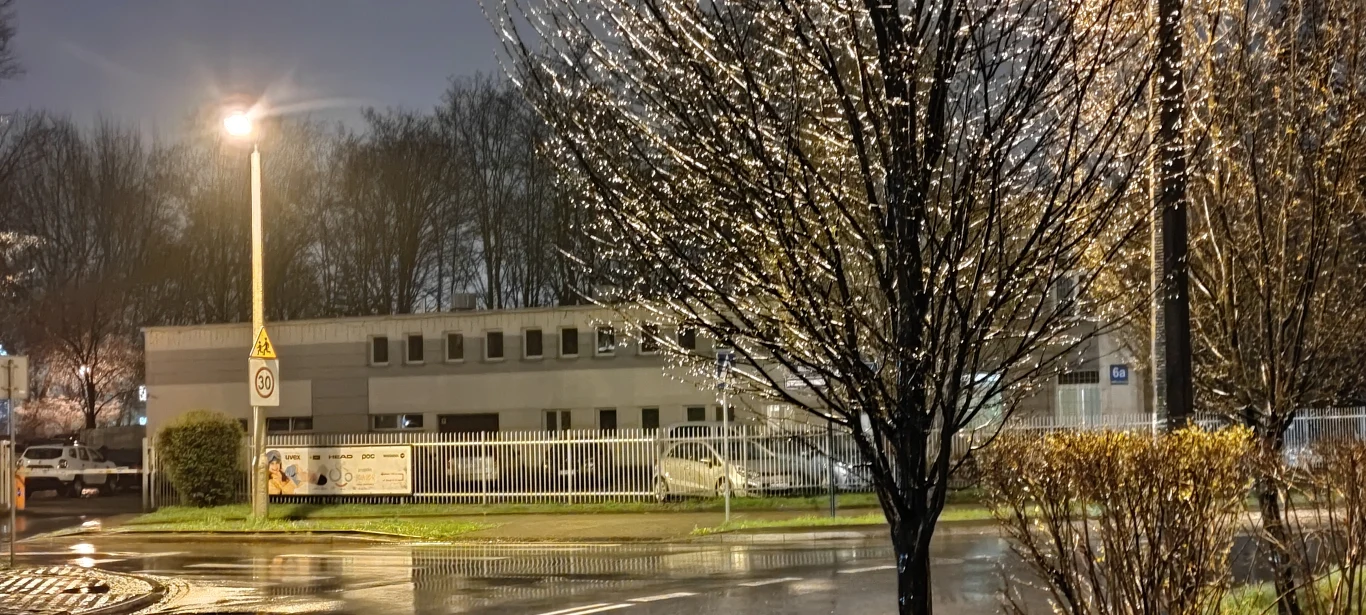 Zdjęcie zoom x2, tryb nocny