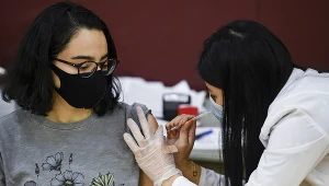 Szczepienia przeciwko COVID-19 w USA