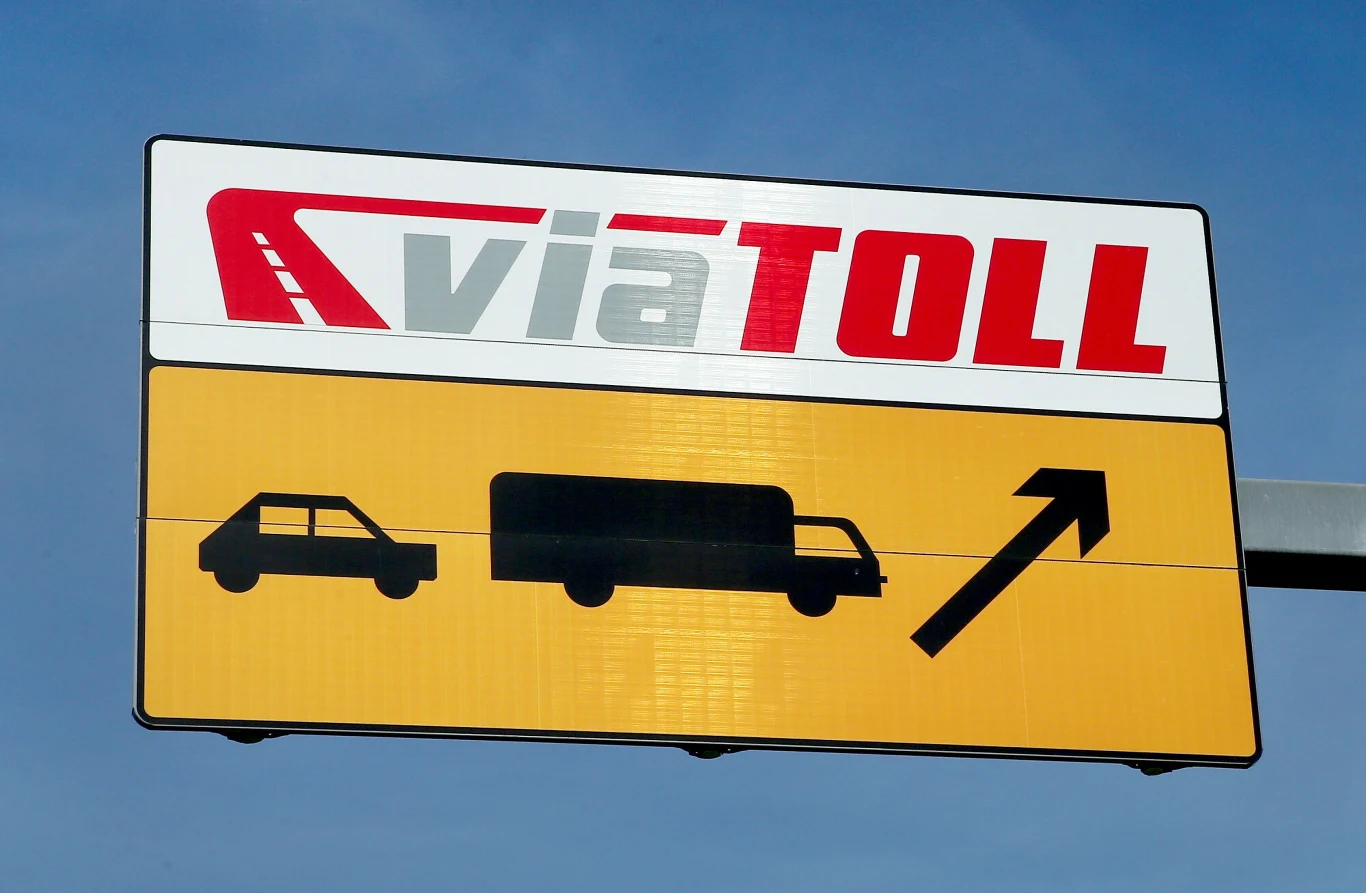 Zanim ViaToll zostanie wyłączony oba systemy będą działać równolegle Zanim ViaToll zostanie wyłączony oba systemy będą działać równolegle