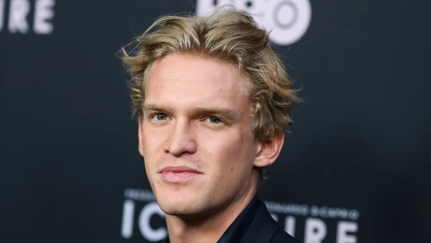 24-letni Cody Simpson ma szczęście do pięknych kobiet. Australijski wokalista, znany m.in. z takich hitów jak: "One", "On my mind" czy "Perfect", wyrósł na niezłego przystojniaka. Nic zatem dziwnego, że ma duże powodzenie u płci przeciwnej. 