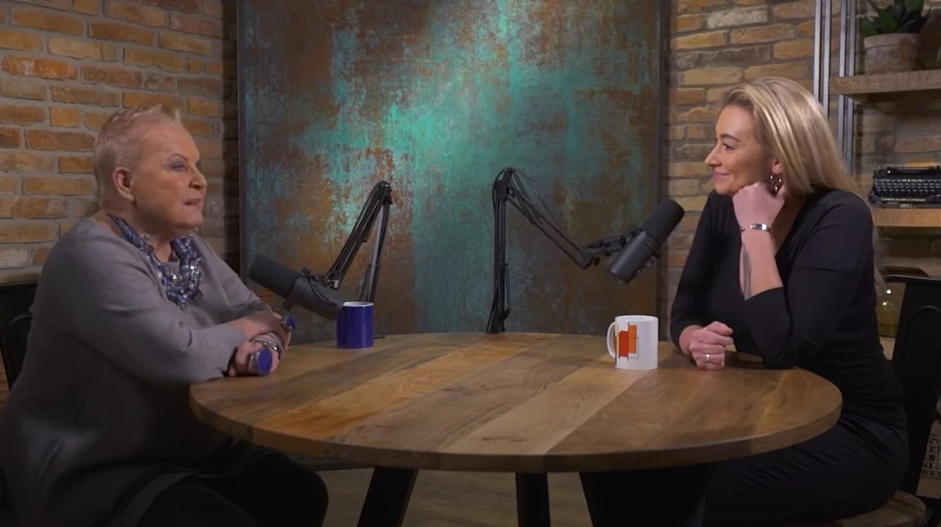 Screenshot z kanału "DALEJ Martyna Wojciechowska"