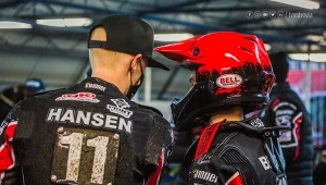 Patrick Hansen z lewej