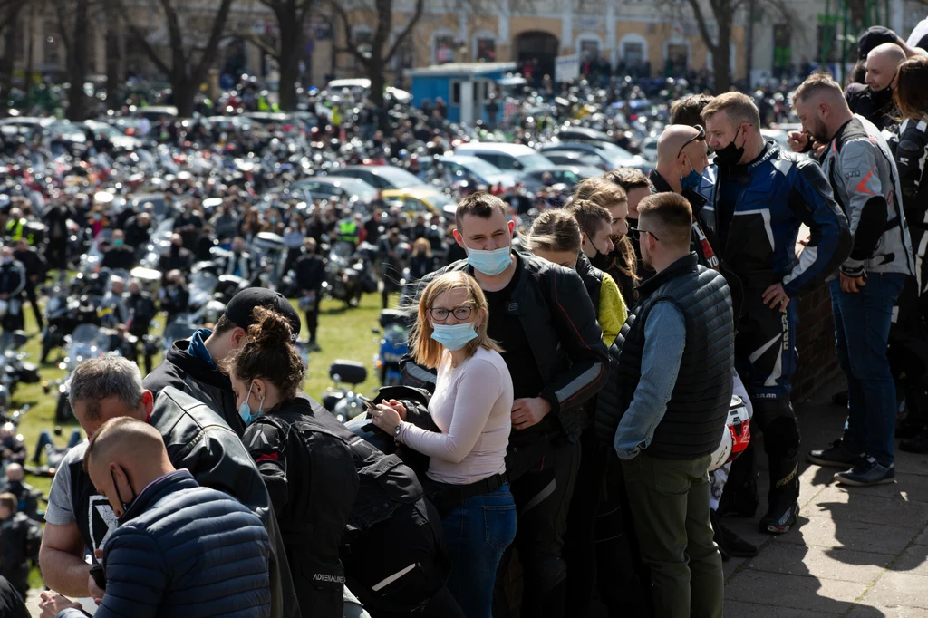 Z dystansem społecznym i maskami na zlocie było "tak sobie"