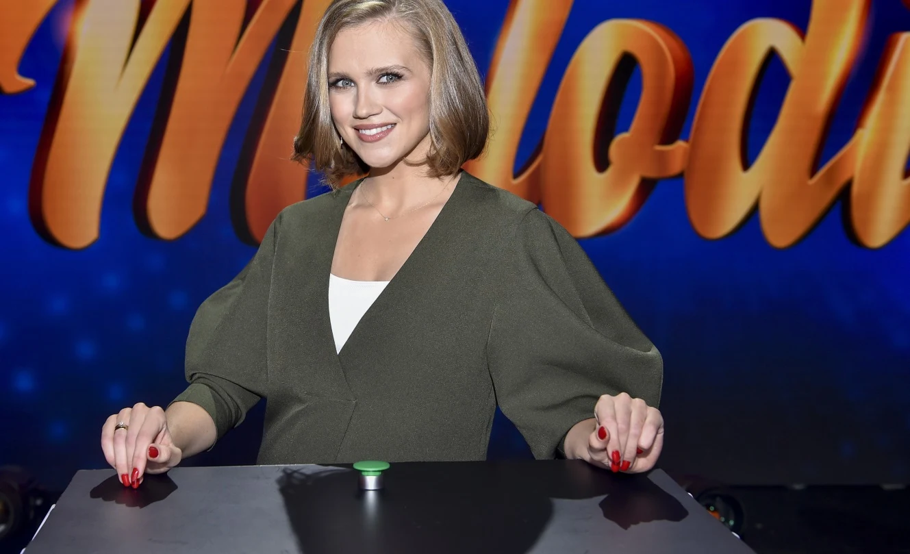 Agnieszka Kaczorowska w 2018 roku wyszła za mąż za Macieja Pelę, a rok później urodziła pierwsze dziecko - Emilkę. Teraz para świętuje rocznicę ślubu