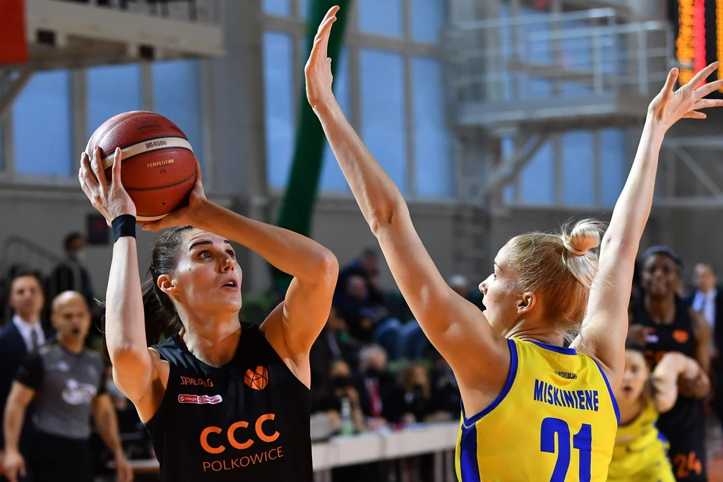 Dragana Stanković (z piłką) Dragana Stanković (z piłką)