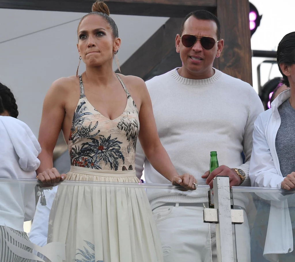 Jennifer Lopez i Alex Rodriguez rozstali się po kilku próbach ratowanie swojego związku 