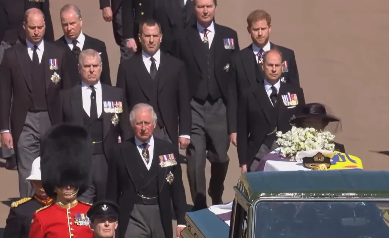 Screen z transmisji BBC z pogrzebu.