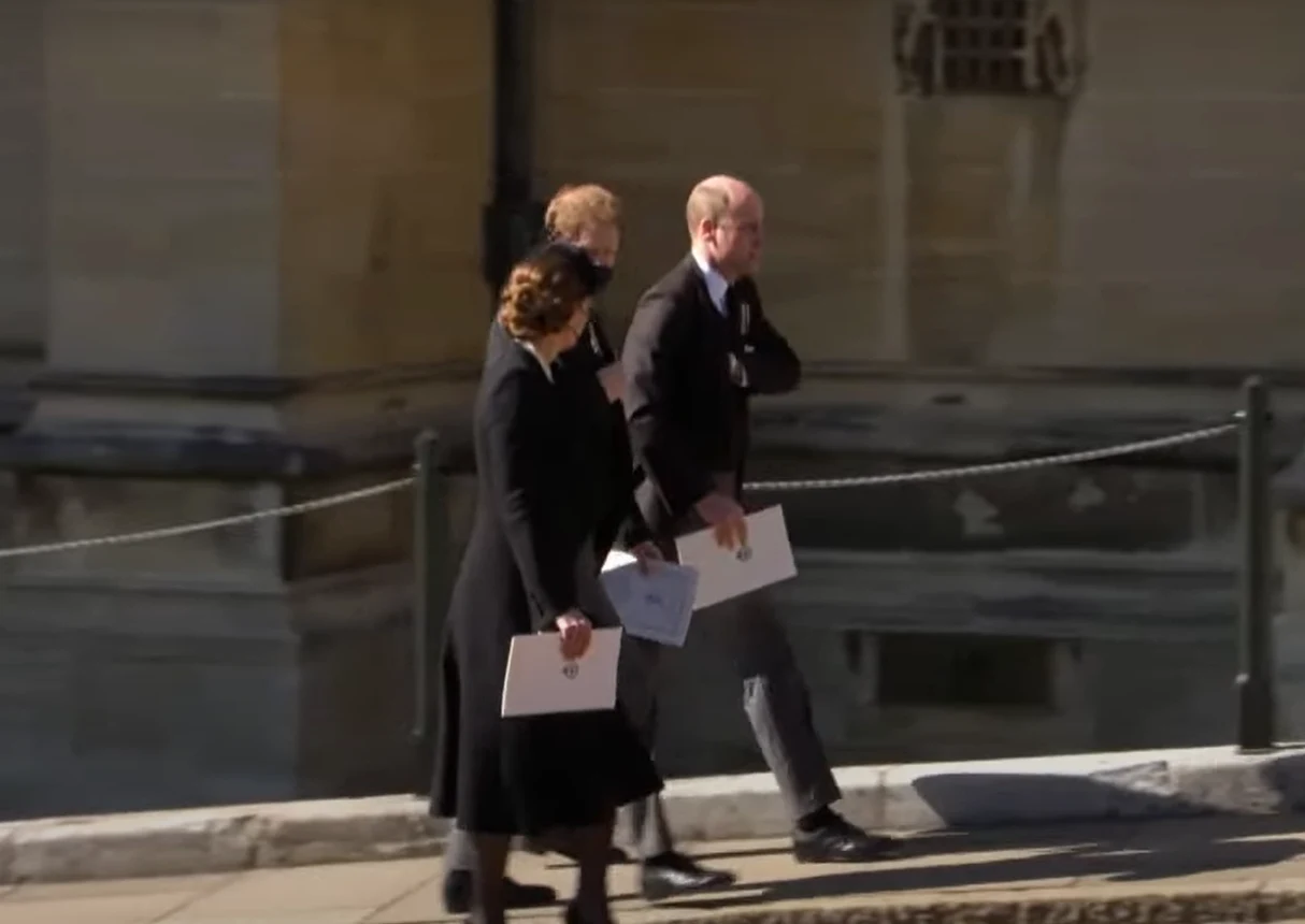 Screen z pogrzebu księcia Filipa. BBC Screen z pogrzebu księcia Filipa. BBC