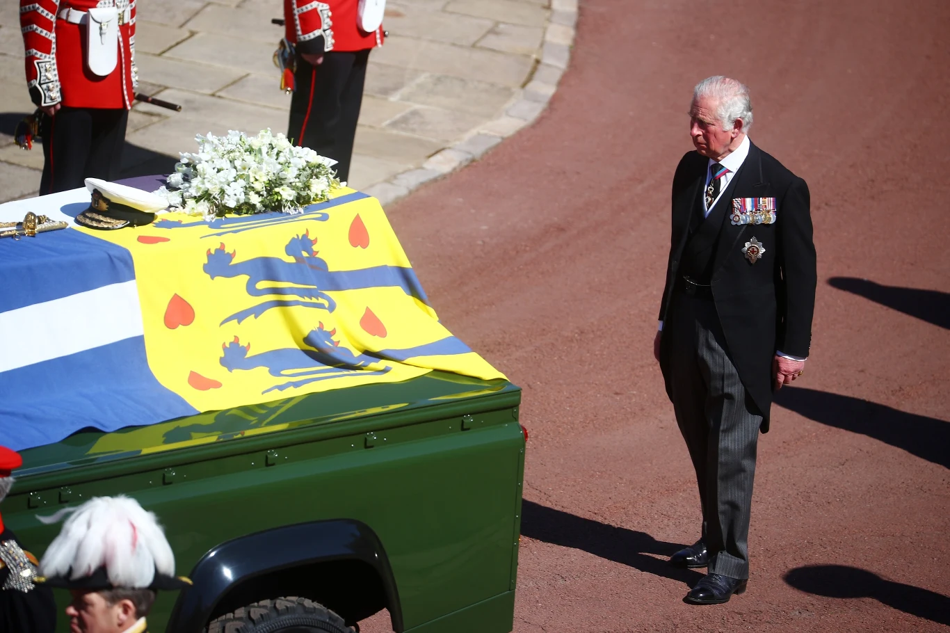Książę Karol na pogrzebie księcia Filipa Książę Karol na pogrzebie księcia Filipa