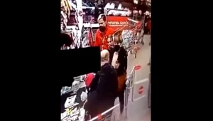 Nie miał maseczki, uderzył kobietę w twarz