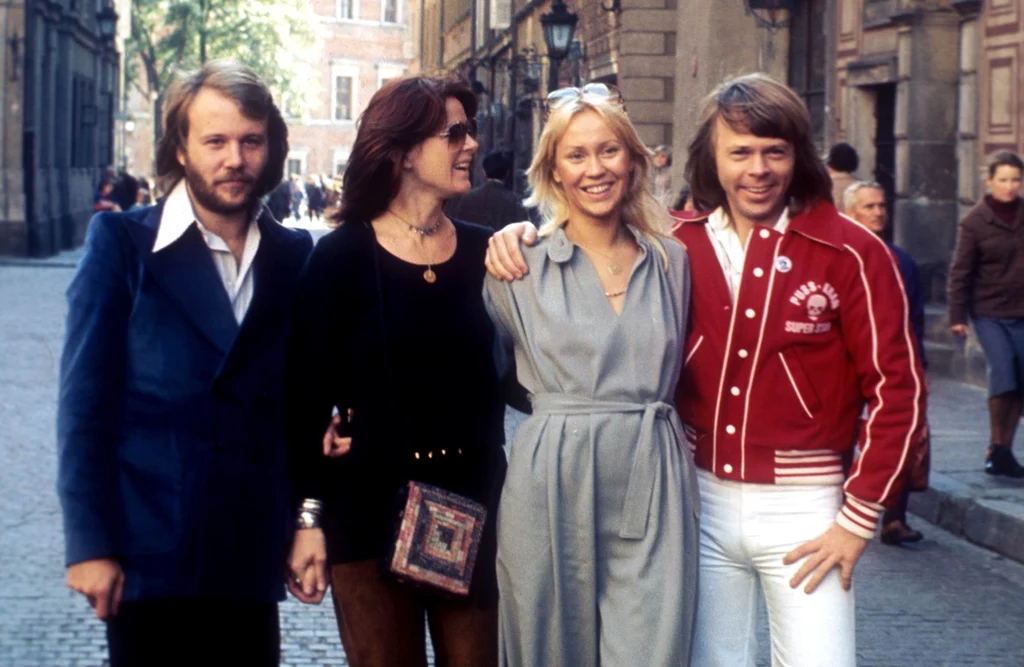 ABBA w Warszawie w 1974 r. Od lewej: Benny Andersson, Anni-Frid (Frida) Lyngstad, Agnetha Fältskog i Björn Ulvaeus