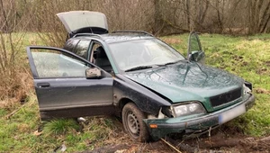 Uciekał, bo nie miał prawa jazdy. Najpierw autem, potem pieszo