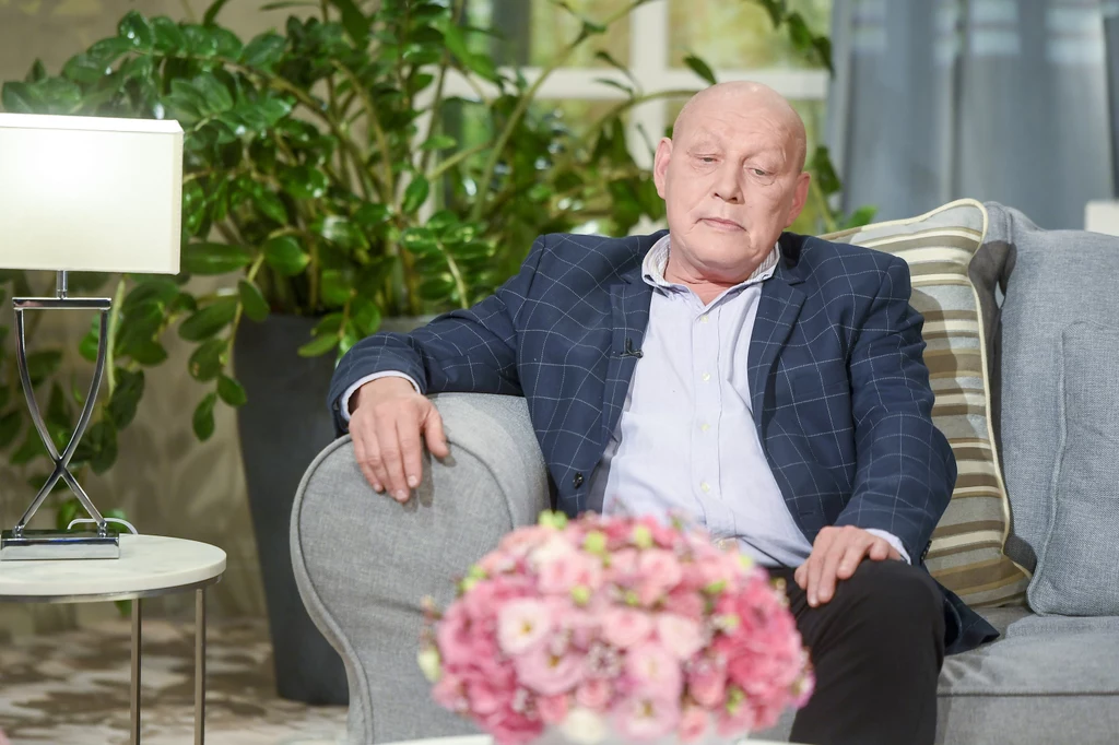 Obecnie podczas pandemii koronawirusa, jasnowidz straszy w swoich wizjach widmem wojny i atmosferą światowego niepokoju. Na pytanie córki o jaką wojnę mu chodzi odpowiedział: " Mówię: Monika, krótko przed dużą wojną na świecie ludzie w Polsce i w Europie będą bali się oddychać" – wspomina swoją przepowiednię jasnowidz Krzysztof Jackowski z Człuchowa w rozmowie z tabloidem. 