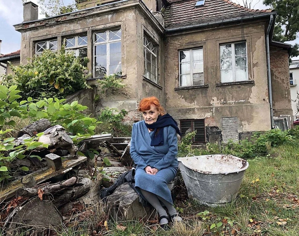 "Krafftówna w krainie czarów" jest filmowym portretem aktorki Barbary Krafftówny