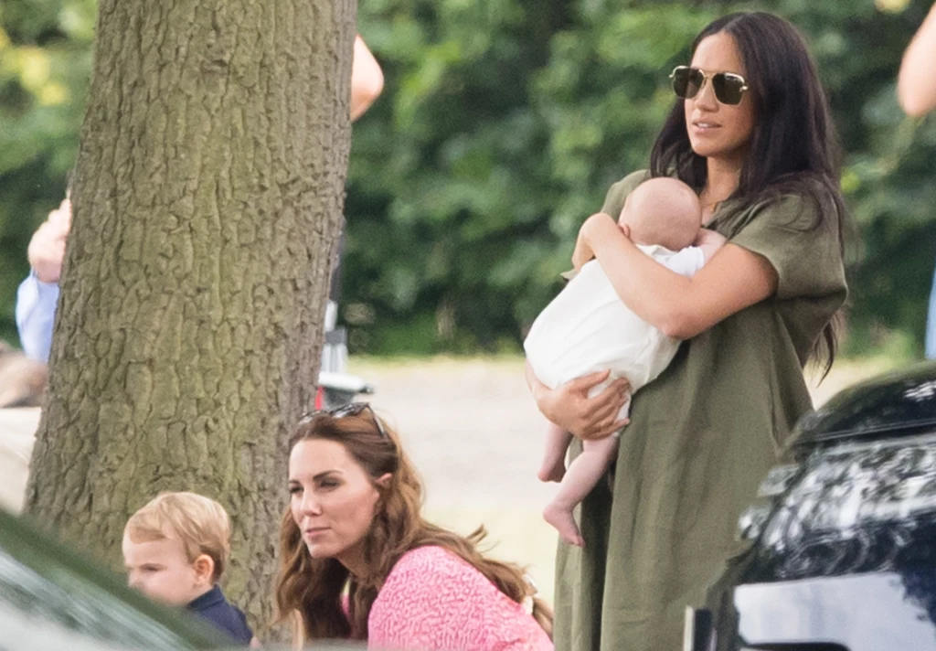 Kate i Meghan z dziećmi
