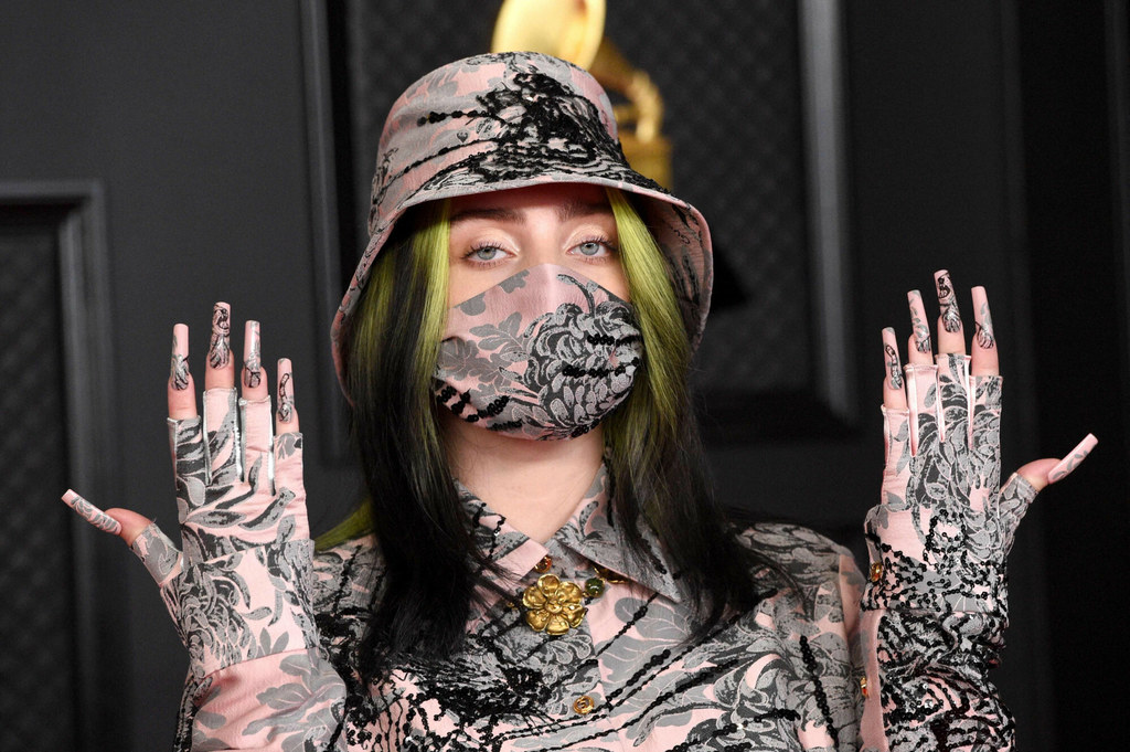 Billie Eilish przeszła spektakularną metamorfozę