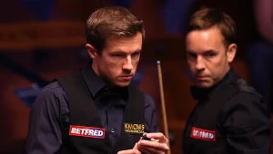 Jack Lisowski, a w tle Ali Carter