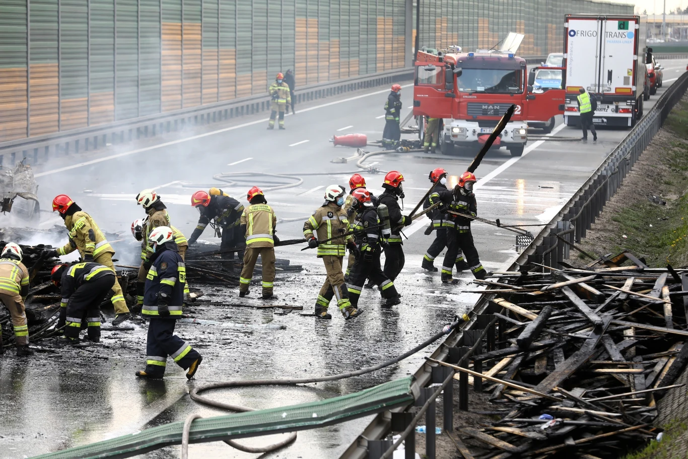 Tragiczny wypadek na S8 w Warszawie