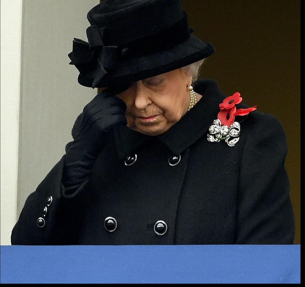 Królowa Elżbieta obecnie jest pogrążona w żałobie po stracie męża 