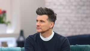 Tomasz Kammel na planie "Pytania na śniadanie"