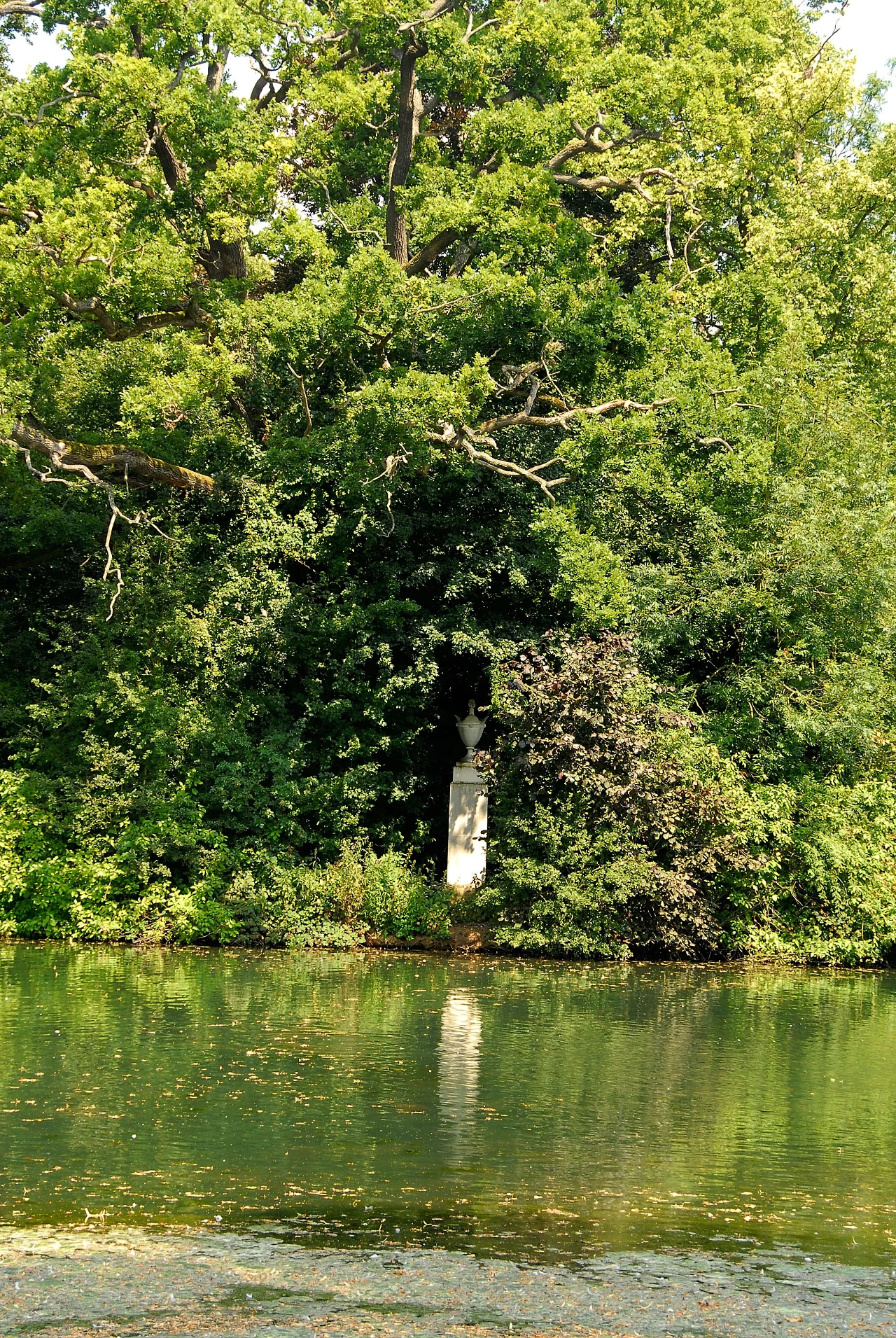 Grób księżnej Diany Grób księżnej Diany