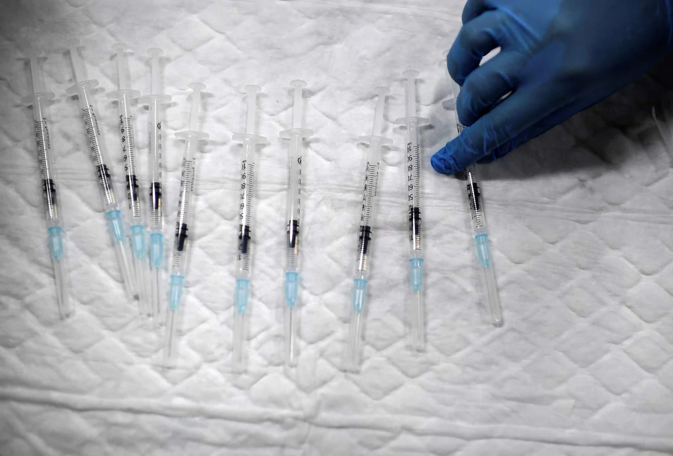 W Polsce jest 1,4 miliona osób w wieku od 15 do 18 lat W Polsce jest 1,4 miliona osób w wieku od 15 do 18 lat