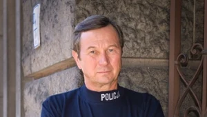 Piotr Cyrwus  na planie serialu "Żywioły Saszy - Ogień"