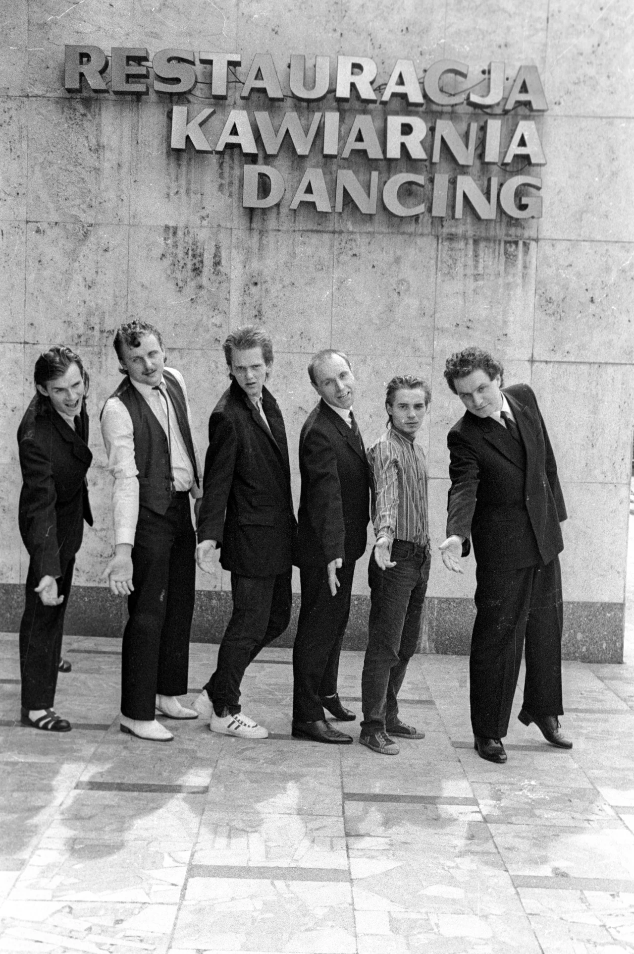 Andrzej Rusek (drugi z lewej) w składzie Shakin' Dudi Andrzej Rusek (drugi z lewej) w składzie Shakin' Dudi