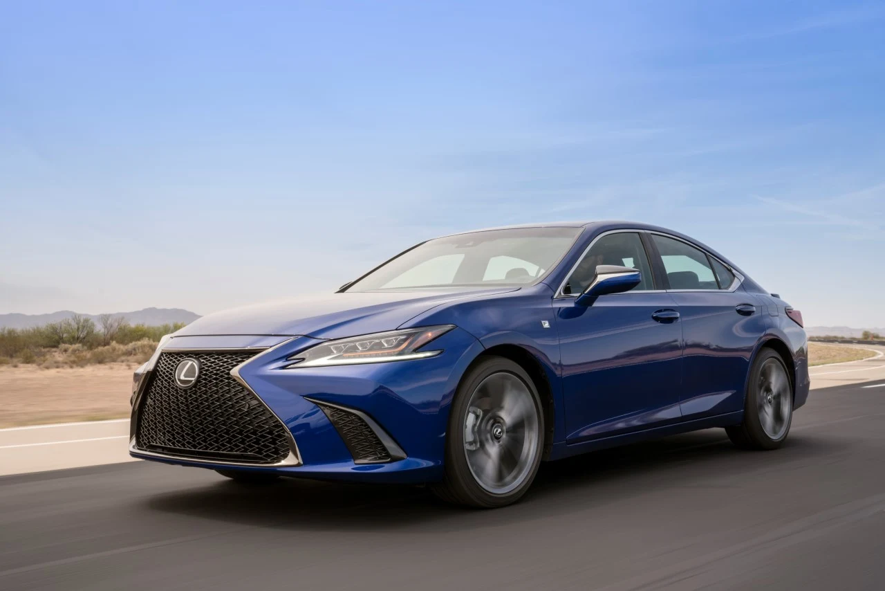 Lexusy F... 
