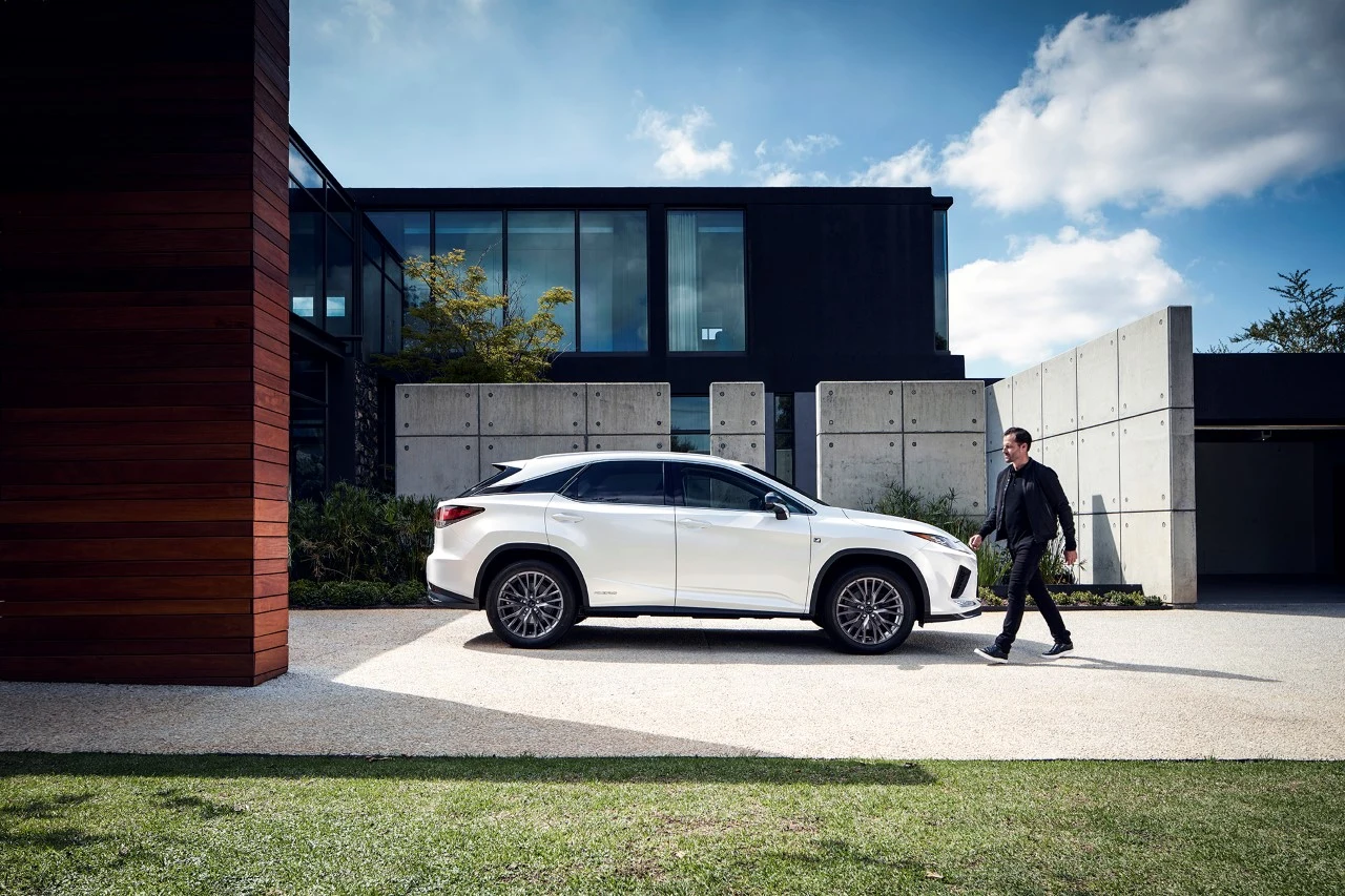 Lexusy F... 