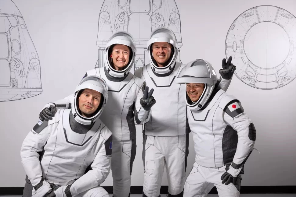 Załoga misji Space Crew-2 - Od lewej Francuz Thomas  Pesquet z ESA, Megan McArthur (pilot) , Shane Kimbrough (dowódca misji) i Japończyk Akihiko Hoshide