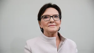 Zdjęcia Ewy Kopacz, czyli o plemiennej wojnie