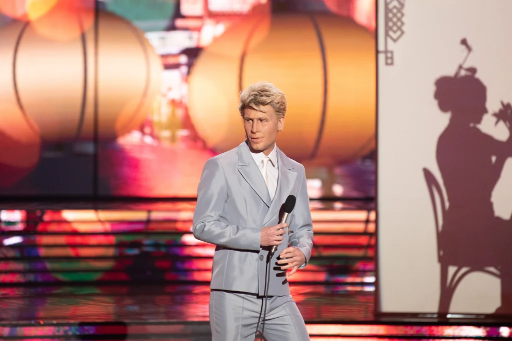 Michał Meyer jako David Bowie Michał Meyer jako David Bowie