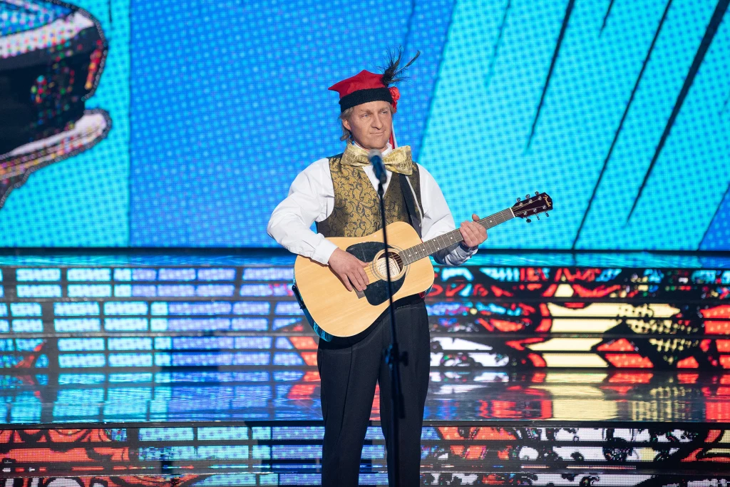 Lesław Żurek jako Andrzej Rosiewicz Lesław Żurek jako Andrzej Rosiewicz