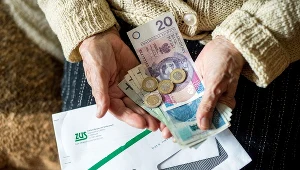 Tzw. trzynasta emerytura trafiła już do ponad 8,4 mln spośród 9,8 mln uprawnionych