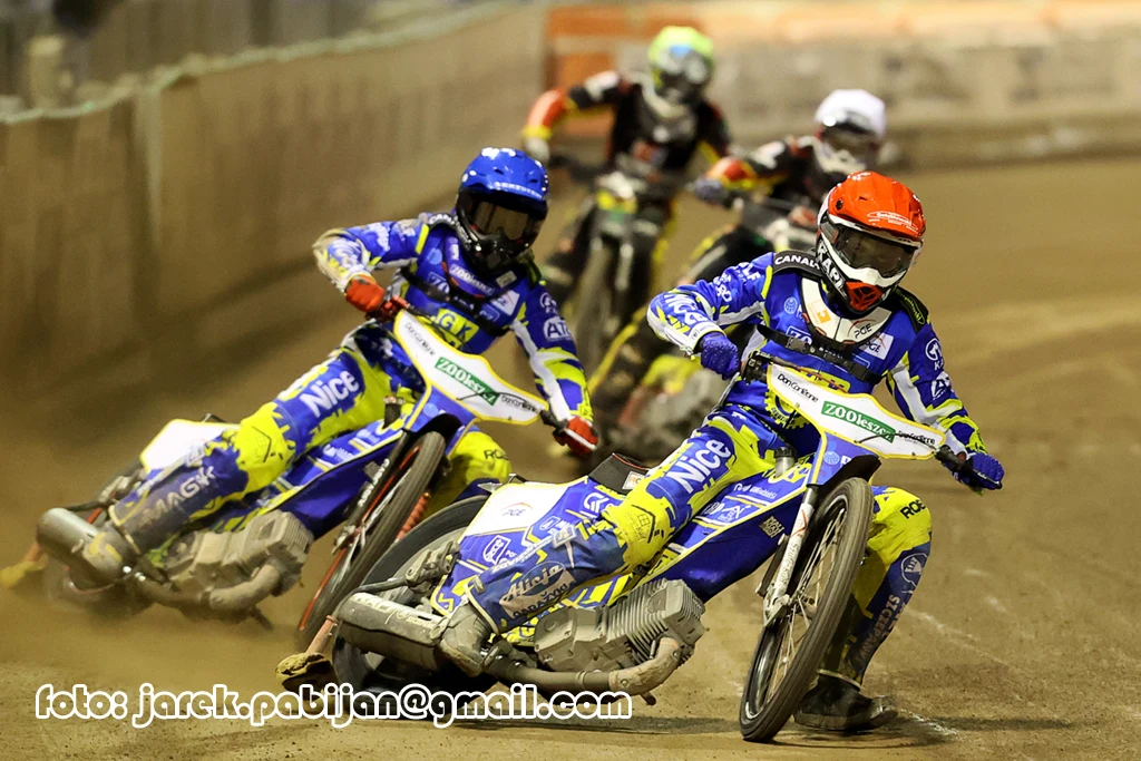 Norbert Krakowiak zostaje na kolejny sezon w GKM-ie Grudziądz Norbert Krakowiak zostaje na kolejny sezon w GKM-ie Grudziądz