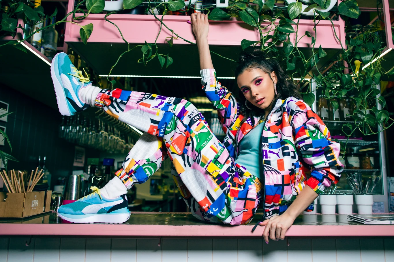 Carla Fernandes wypuściła nowy singel "OK" Carla Fernandes wypuściła nowy singel "OK"
