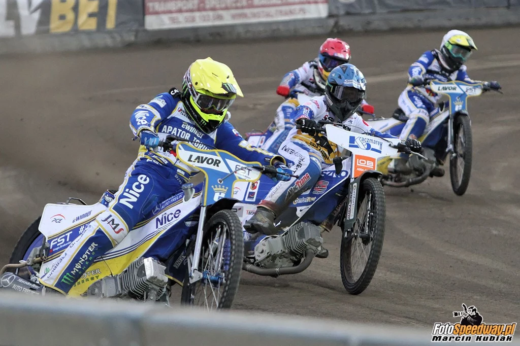 Jack Holder przed resztą stawki
