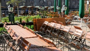 Podczas pandemii rząd niemiecki starał się ograniczyć szkody gospodarcze i utratę zatrudnienia