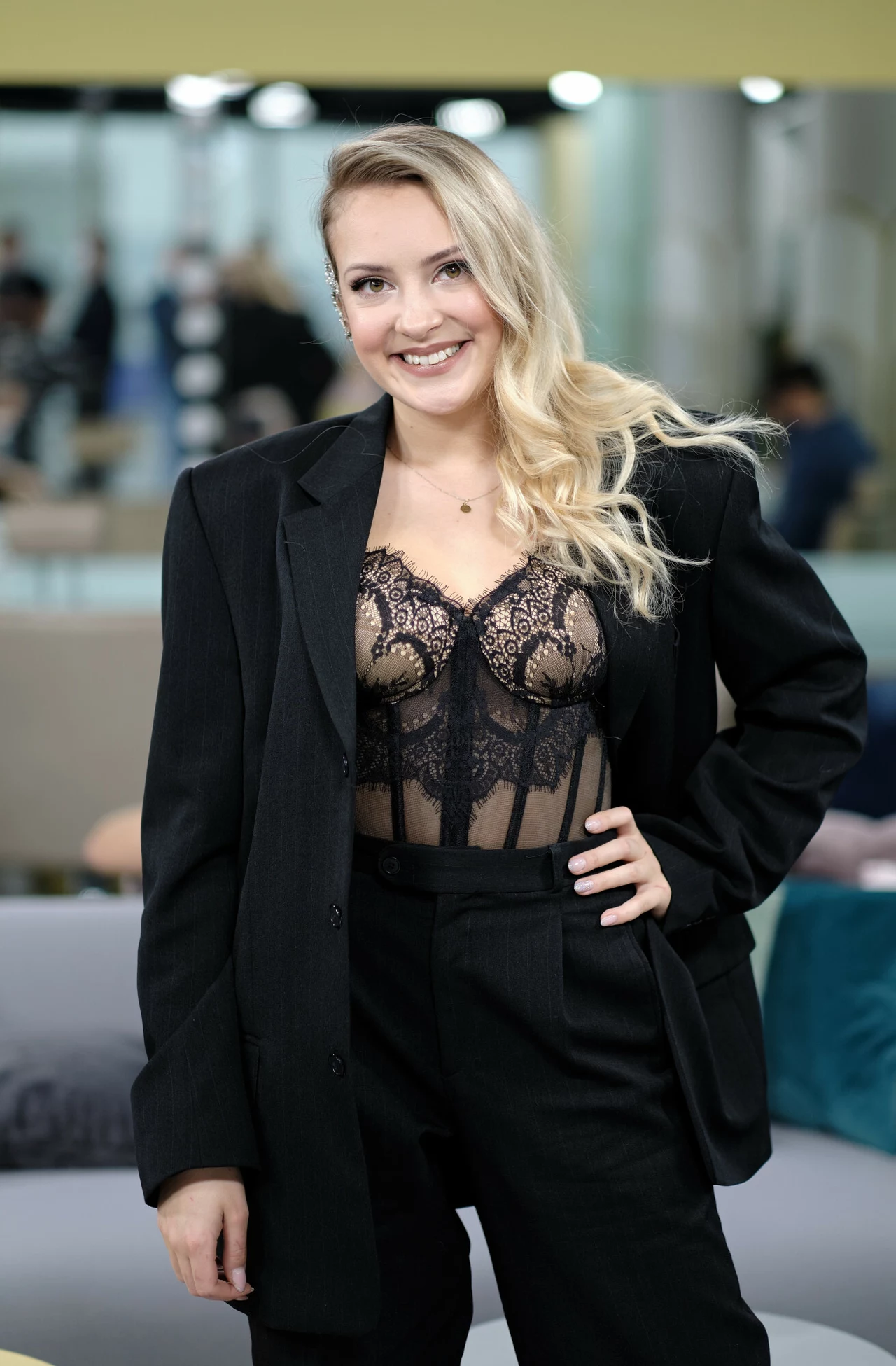 Maja Kapłon prezentuje nowy teledysk Maja Kapłon prezentuje nowy teledysk