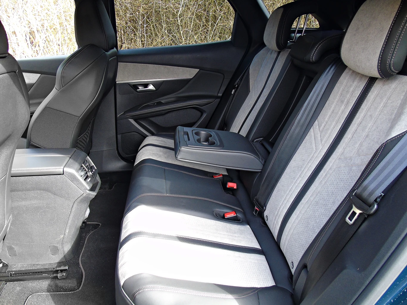 Peugeot 3008 GT Hybrid4 Peugeot 3008 GT Hybrid4