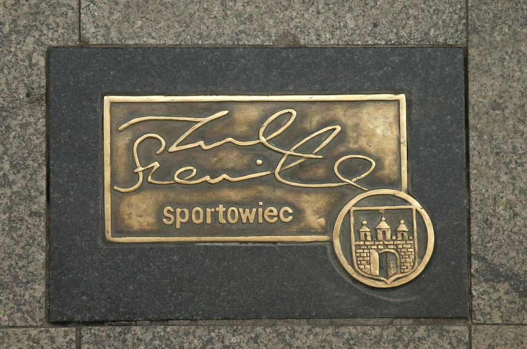 Autograf Ireny Szewińskiej w Alei Autografów Autograf Ireny Szewińskiej w Alei Autografów