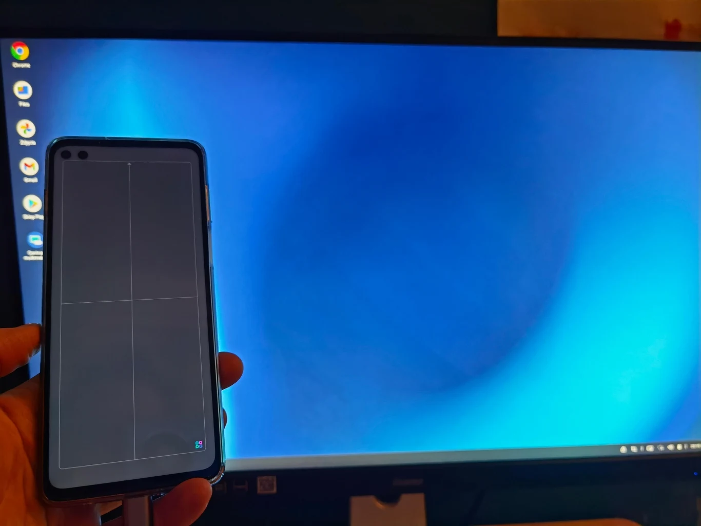 Opcja Mobilny pulpit (na ekranie monitora) - ekran moto g100 zamienia się wtedy w touchpad