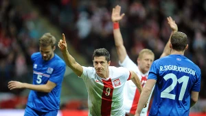 Mecz Polska - Islandia, Robert Lewandowski cieszy się z gola