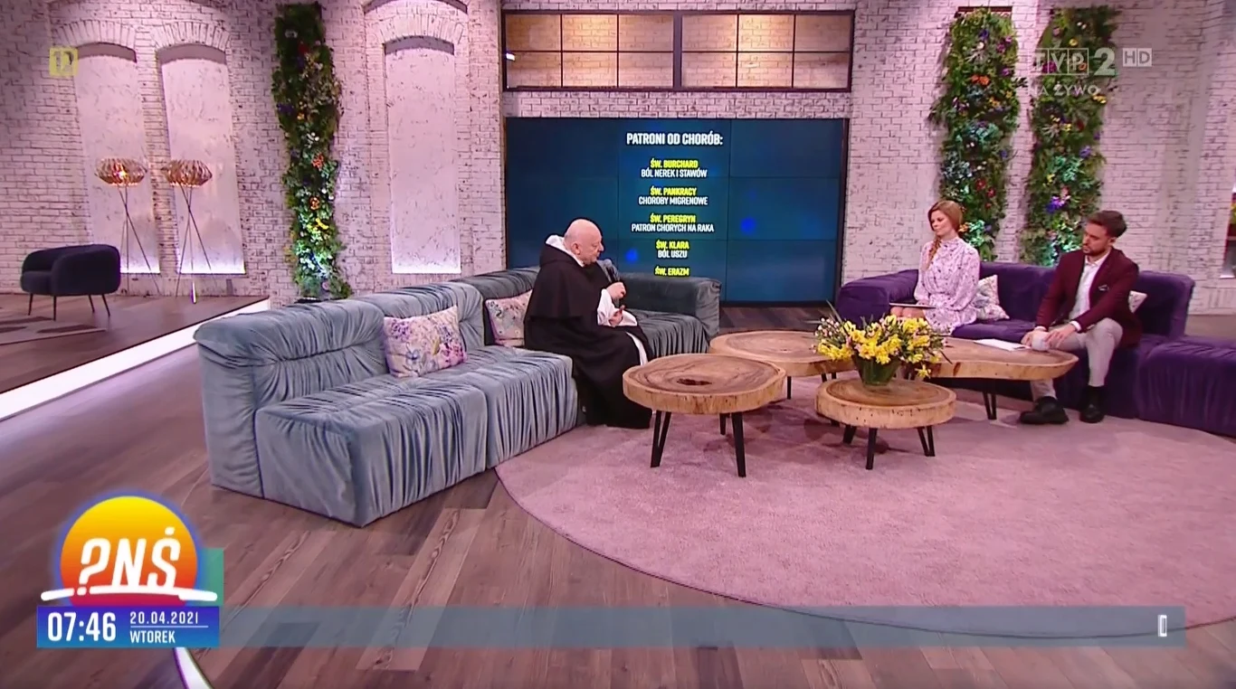 Duchowny Tasiemski w studiu "Pytanie na śniadanie" Duchowny Tasiemski w studiu "Pytanie na śniadanie"