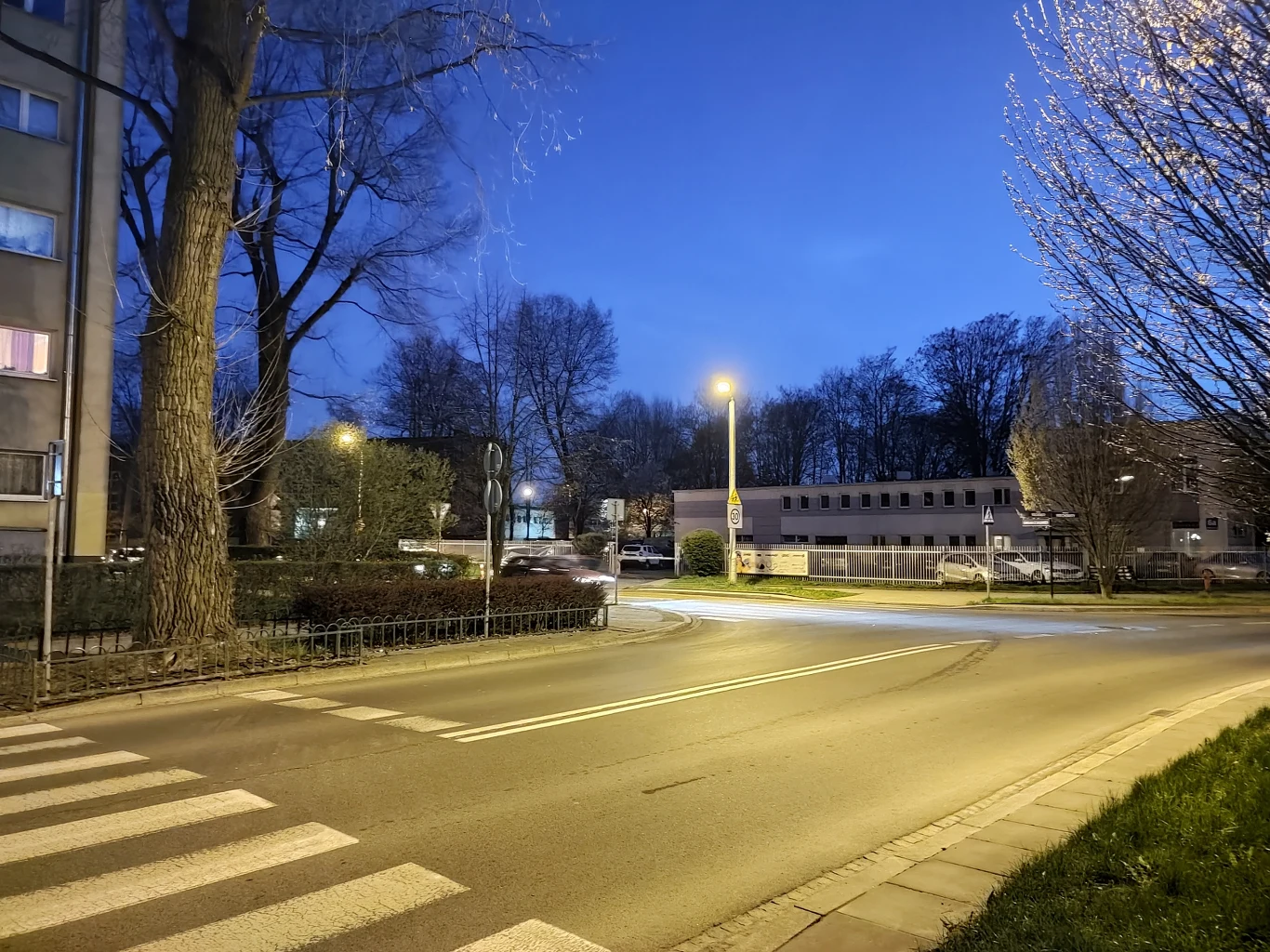 Tryb nocny Tryb nocny